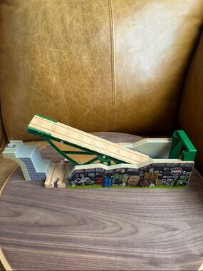 Tidmouth’s Tipping Bridge - Thomas & Friends